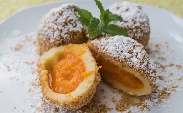 Marillenkn&ouml;del hausgemacht