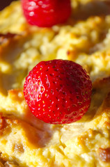 cheesecake with strawberries