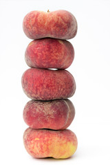 Gestapelte Plattpfirsiche
