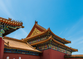 Fototapeta na wymiar the forbidden city on the hall of roof structure, the highest level of ancient architectural style in China.
