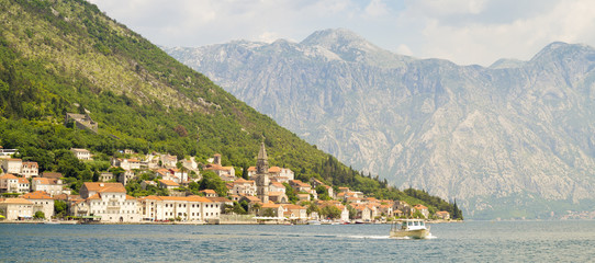 Zatoka Kotorska,Perast widziany z morza
