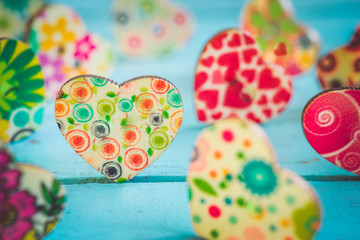 Fototapeta na wymiar patterned heart on a blue background