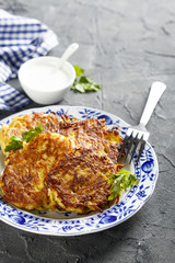 Potato pancakes with yogurt sauce