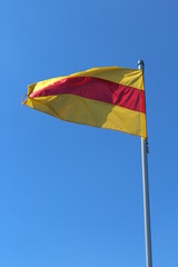 Flagge von Baden weht im Wind