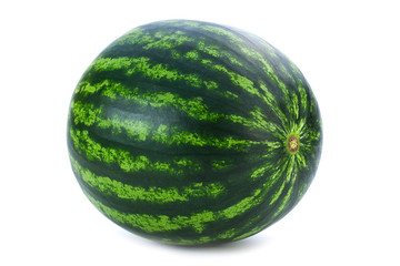 Reife und Saftige Wassermelone auf weissem Hintergrund