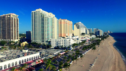 FORT LAUDERDALE - FEBRUARY 25, 2016: City aerial skyline on a su