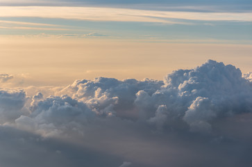 Fototapeta premium Many cloud in Flying above sunrise