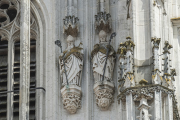 Figuren am Regensburger Dom St. Peter