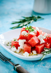 Sommersalat - feta und schafskäse