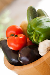 saladier de légumes variés