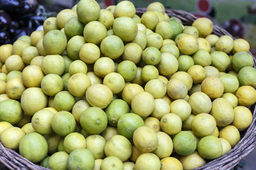 Lemons In Market