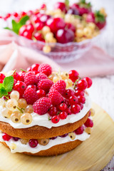 Berries and cream sponge layer cake