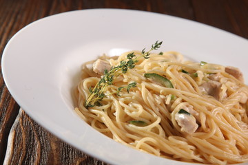 Pasta with chicken and Zucchini