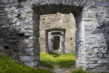 Fototapeta na wymiar old stone corridors 