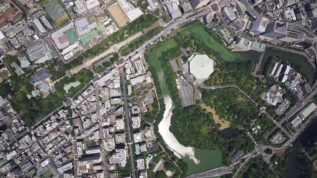 靖国神社から千鳥ヶ淵上空／Aerial view