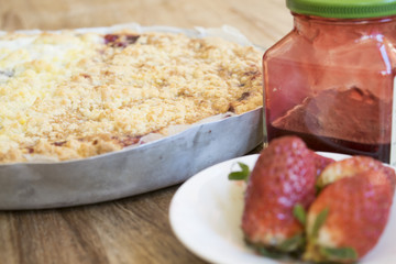 sbriciolata with cherry jam and strawberries