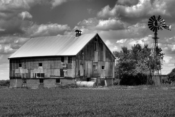 Old Barn and Windmill in black and white © jonk1086