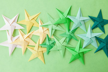 Bunte Origami Sterne