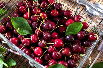 Frische und Leckere Kirschen