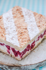 raspberry light cake
