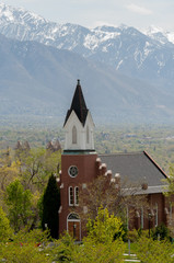 Fototapeta premium Church in a mountain setting