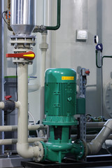 Water pump - 114179388