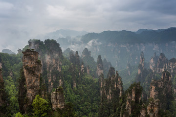 Fototapeta na wymiar Avatar mountains of Zhangjiajie - China