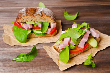 Sandwich with smoked meat