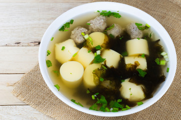 Egg bean curd soup with pork - Thai style