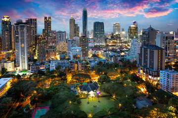 Fototapeta premium Bangkok city skyline at dusk, Business district area of Bangkok Thailand