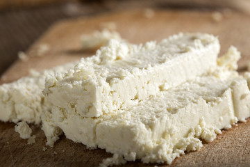 Fresh cheese slices