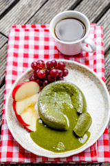 Green tea cake