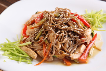 buckwheat noodles with chicken