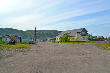 Fototapeta na wymiar View of Krasnaya Street in the settlement of Teriberka. Murmansk