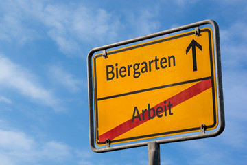 Schild 112 - Biergarten