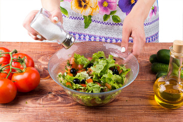Seasoning of salad