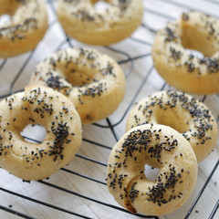 ごまとおからのベーグル