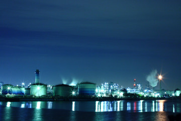 Fototapeta na wymiar Factories at night in Kawasaki, Kanagawa, Japan
