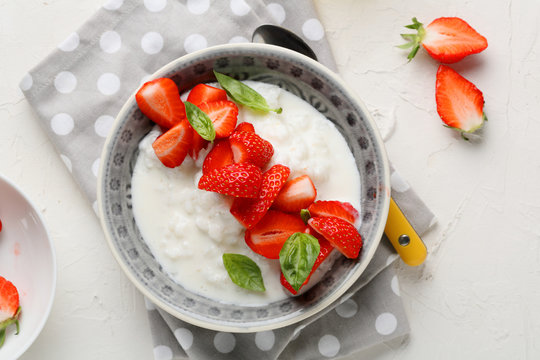rice pudding bowl with strawberry,