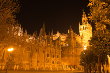 Fototapeta na wymiar Lights on the Gothic cathedral in Seville