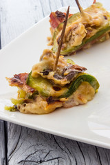 Zucchini and bacon rolls baked