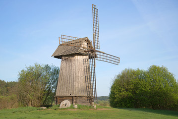 Obraz premium Old windmill in the Mikhailovskoye, may morning. Pushkinskiye Gory