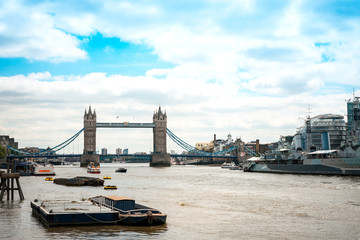 Obraz premium Beautiful River view of Antique London Bridge