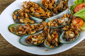 Mussels with garlic