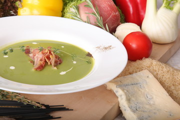 Italian soup with Bacon and vegetables