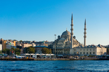 Fototapeta na wymiar New mosque, Yeni Valide Cami. Eminonu, Istanbul, Turkey