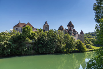 Ch&acirc;teau de Cl&eacute;ron