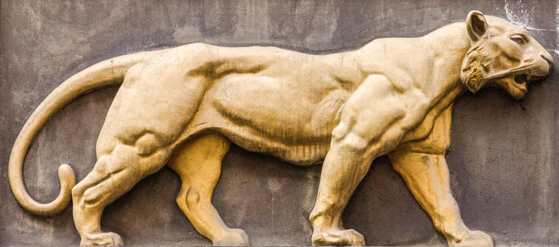 pantera sculptural decoration, Prague, Czech Republic