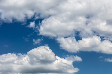  blue sky and white clouds