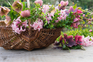 flower basket / Basket with hyacinths and hellebores